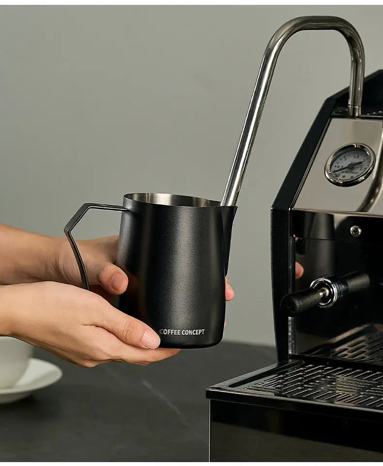 Phantom Precision Latte Art Pitcher – 600ml Narrow‑Spout Stainless Steel Pitcher for Advanced Patterns