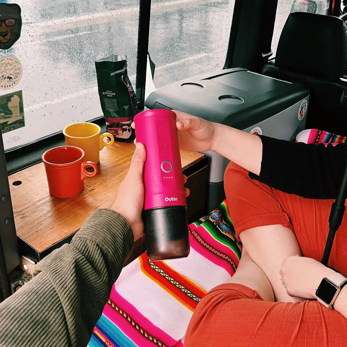 OutIn Nano Portable Electric Espresso Maker – Fuchsia Pink