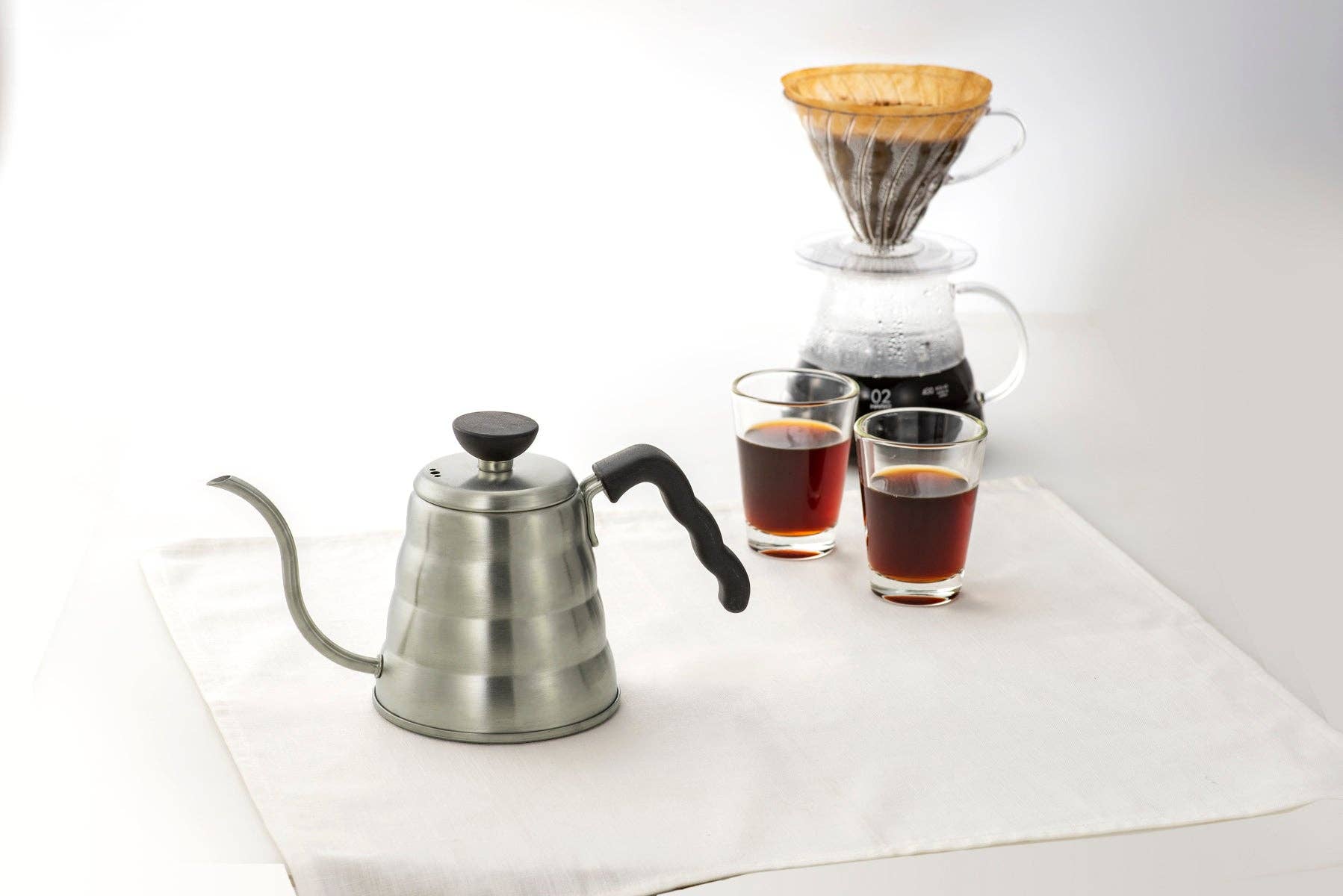 Hario - V60 "Buono" Drip Kettle 1 Liter - Silver