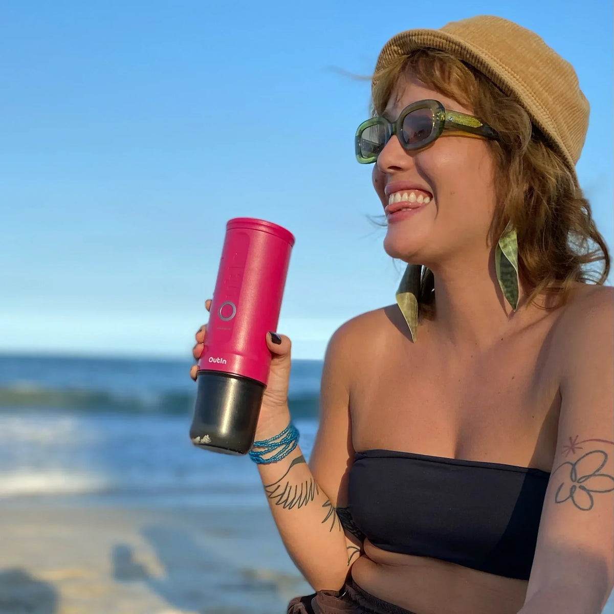 OutIn Nano Portable Electric Espresso Maker – Fuchsia Pink