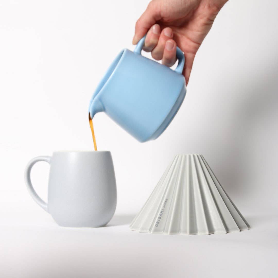 400 ml Matte Porcelain Pour-Over Coffee Server by Space Camp