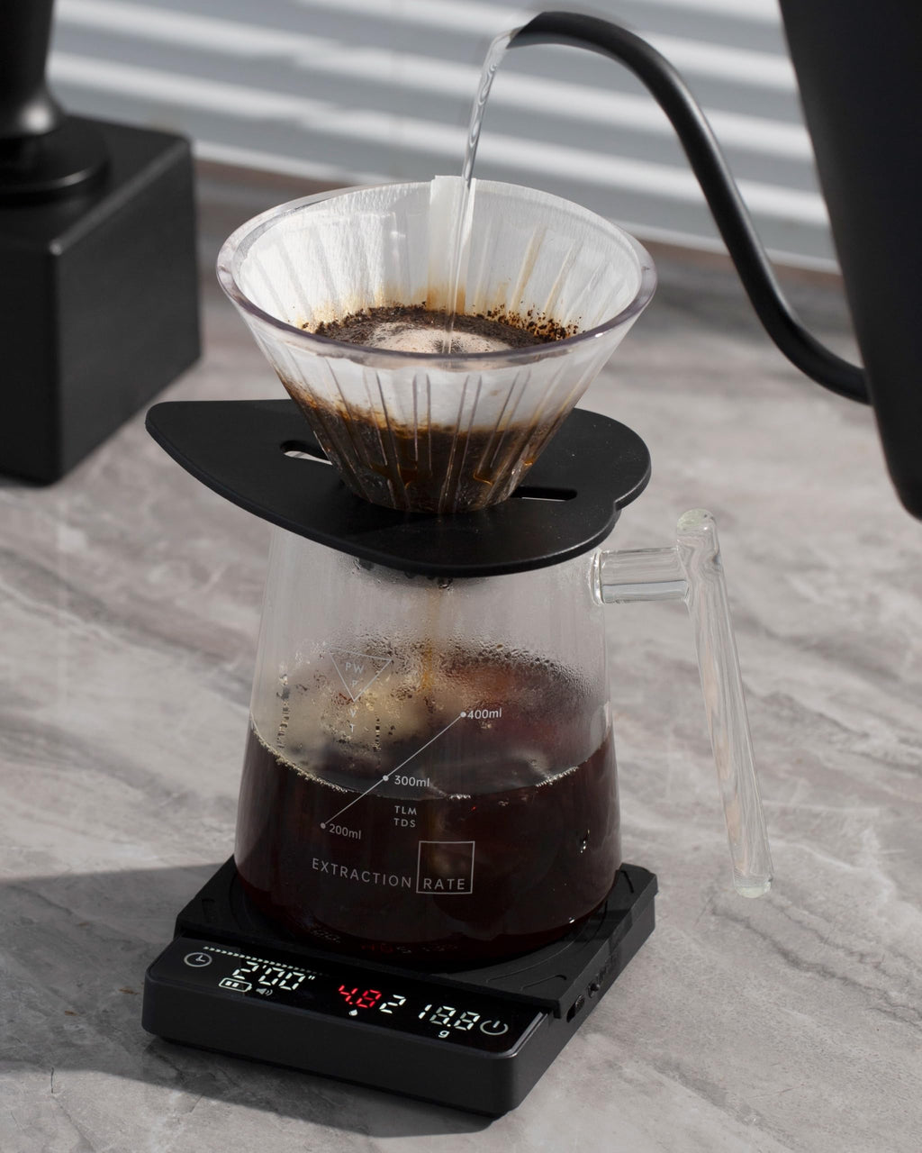 KNODOS Smart Coffee Scale with Timer – Digital version for espresso and pour-over brewing.