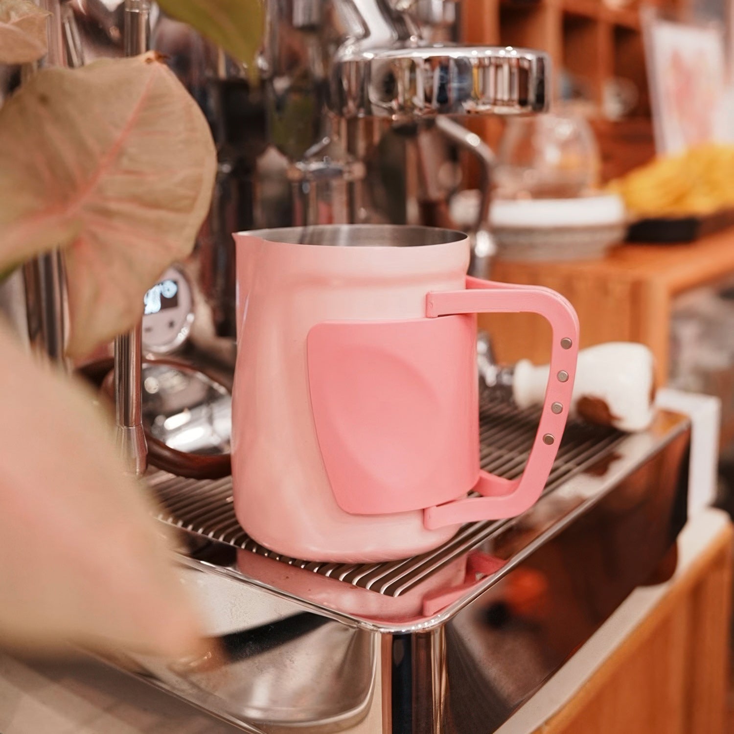 Convertible Foldable Handle Latte Pitcher - Shop Coffee Hobby