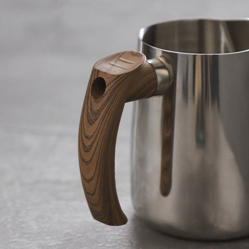 Thickened Milk Jugs For Latte, Cappuccino And Frothing Milk - Shop Coffee Hobby