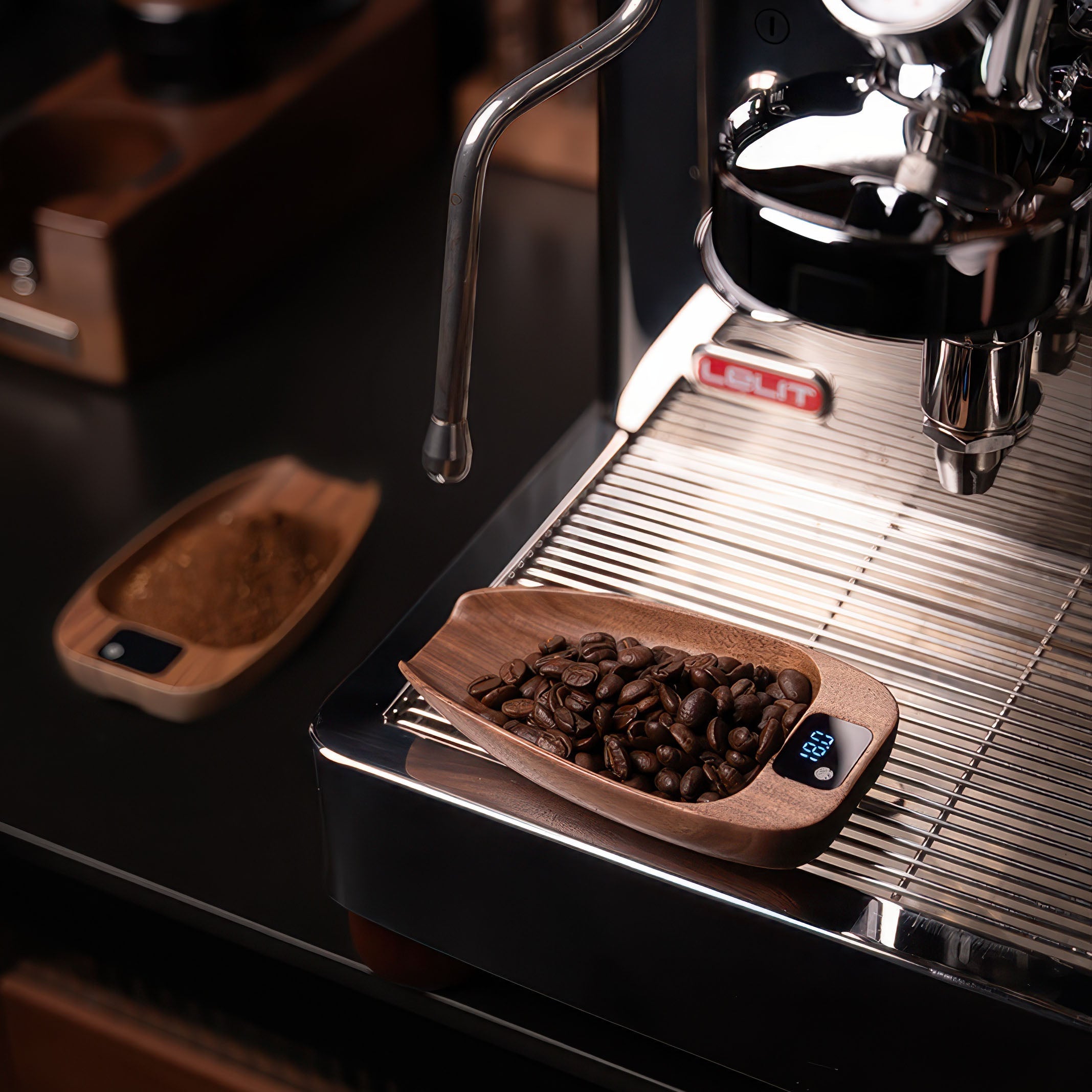 Walnut Wood Coffee Scale for Espresso - Shop Coffee Hobby