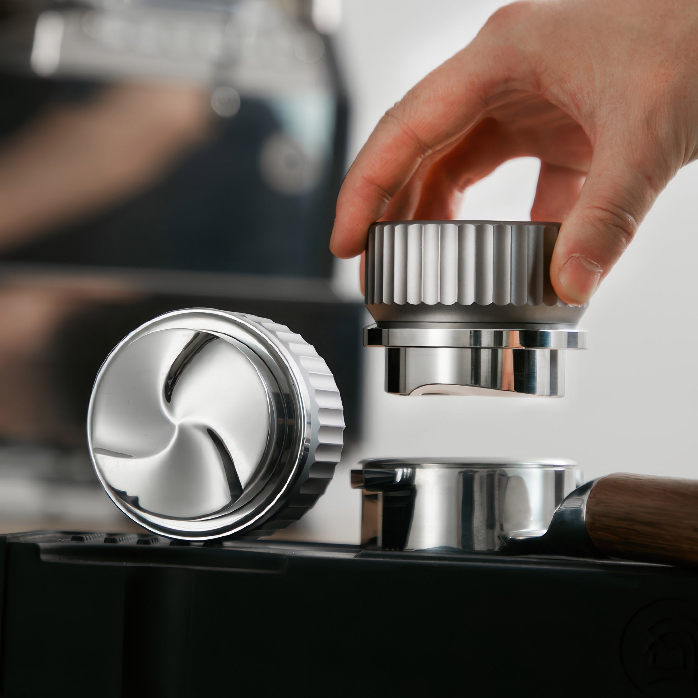 Thunder Gravity Coffee Distributor - Shop Coffee Hobby