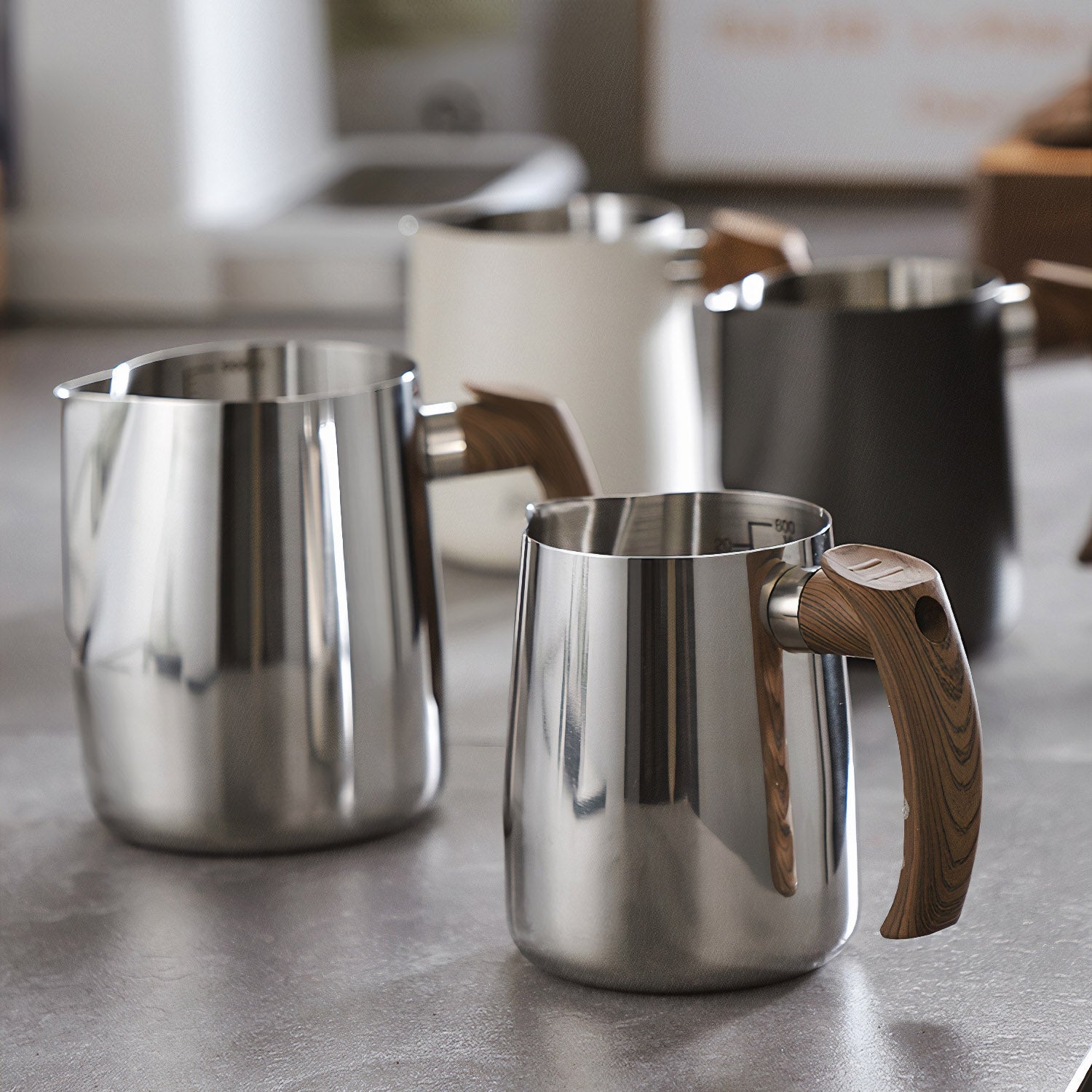 Thickened Milk Jugs For Latte, Cappuccino And Frothing Milk - Shop Coffee Hobby