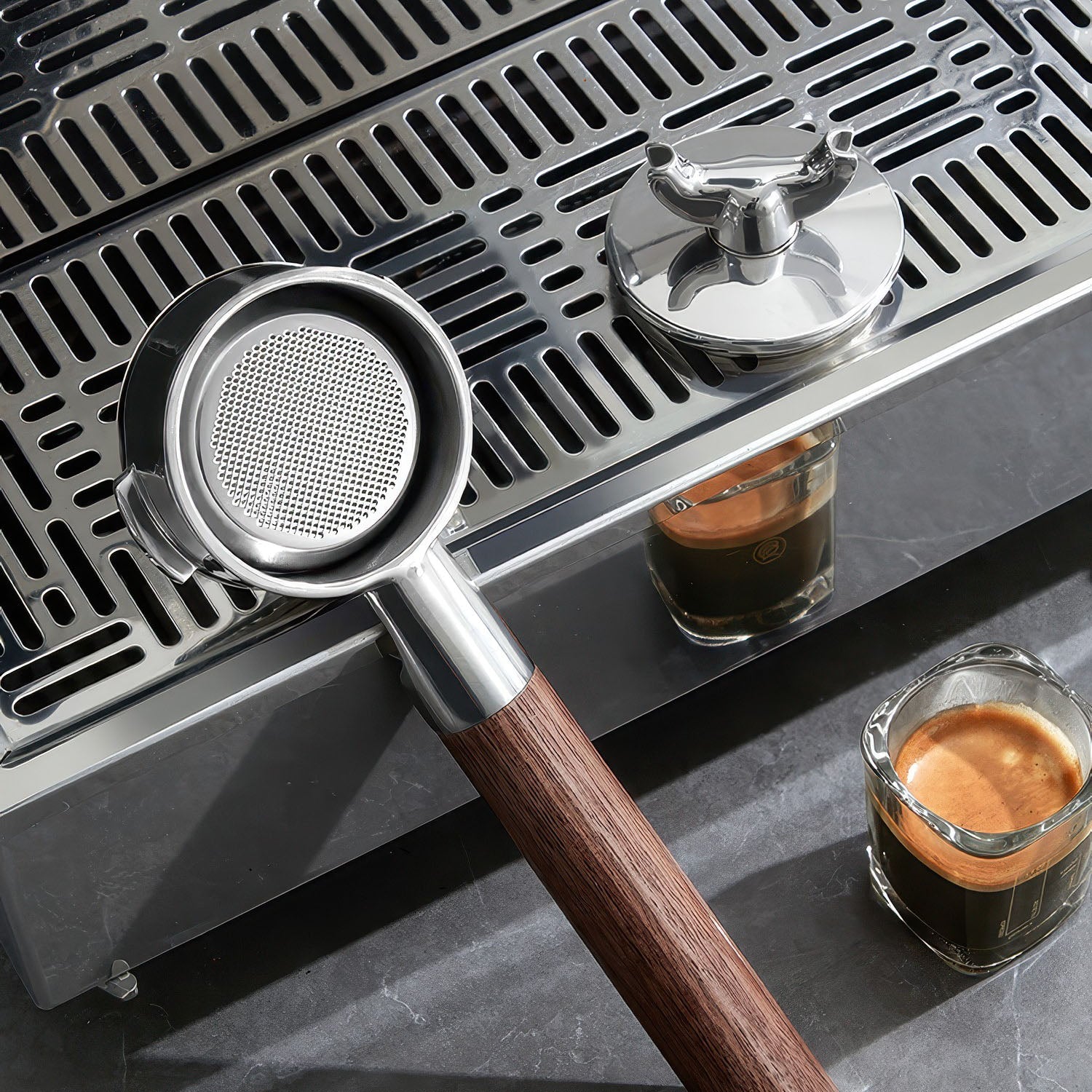 Bottomless Portafilter with Removable Double Spout - Shop Coffee Hobby
