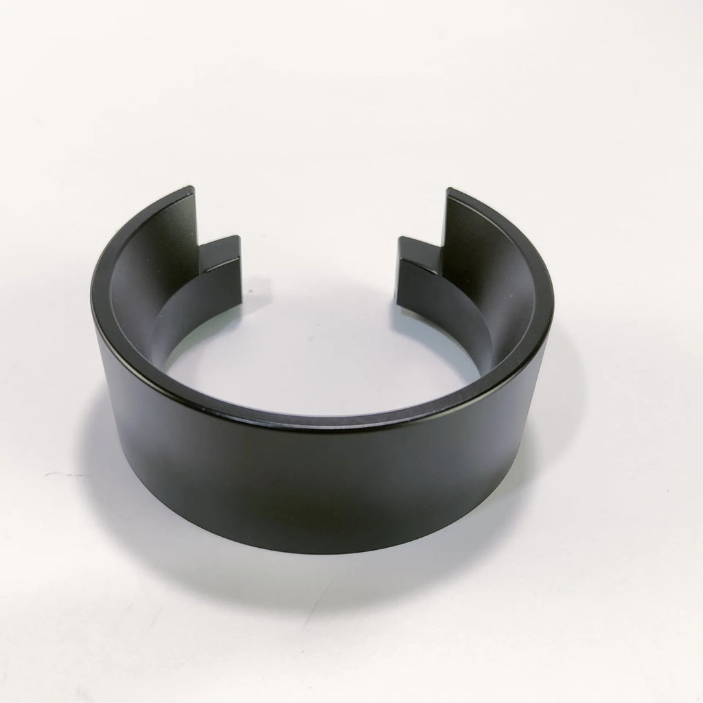 Vivalo 58mm Magnetic Dosing Ring for Eureka Mignon MMG setups, black version.