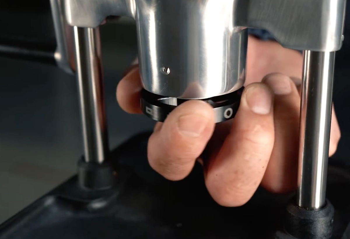 ROK GrinderGC PLUS — Conical Burr Hand Grinder