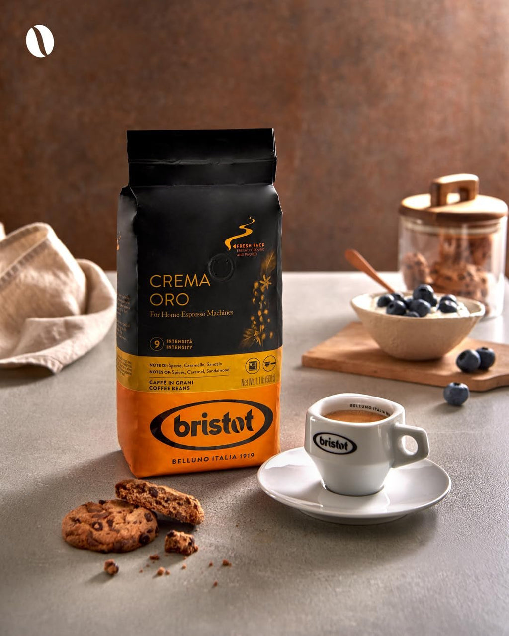Crema Oro Italian Whole Espresso Beans – Medium Roast Coffee – Smooth & Aromatic with Notes of Spices, Caramel & Sandalwood – 1.1 Lb (500 G) - Haynesworld General Goods