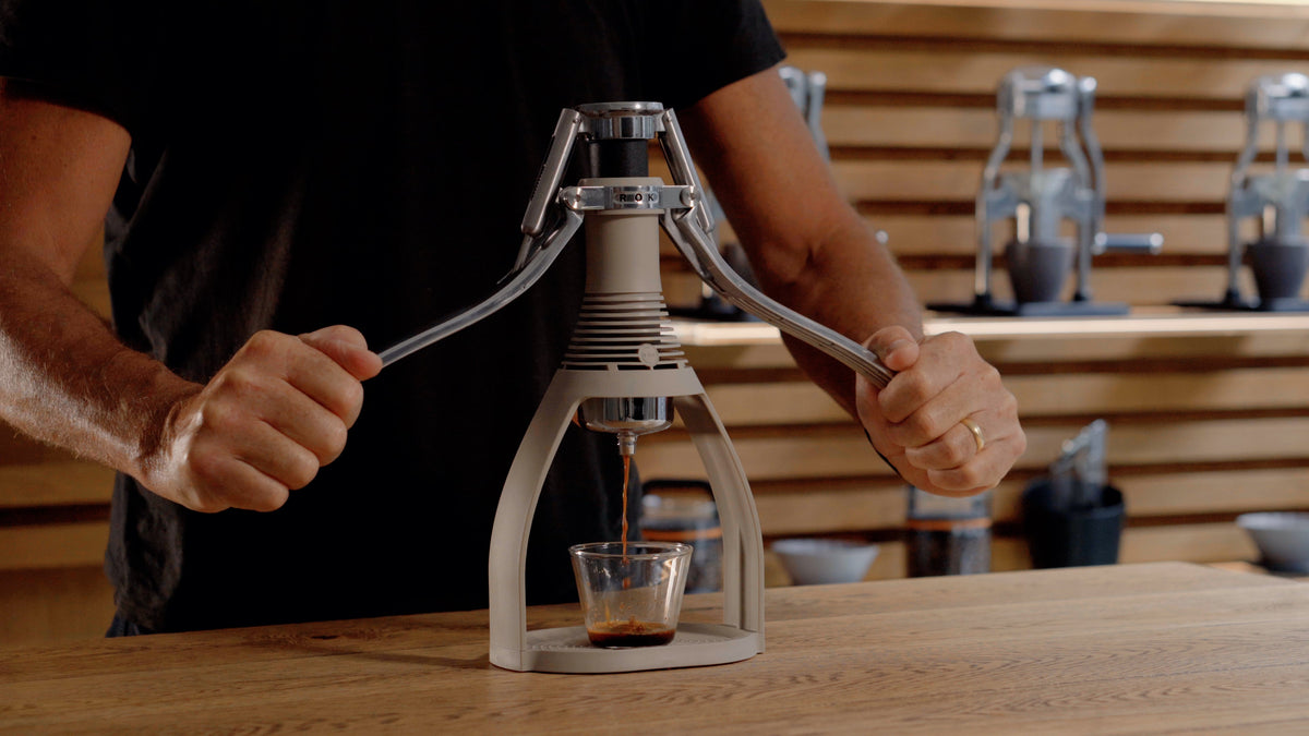 ROK Presso Smartshot — Manual Espresso Machine in Warm Grey