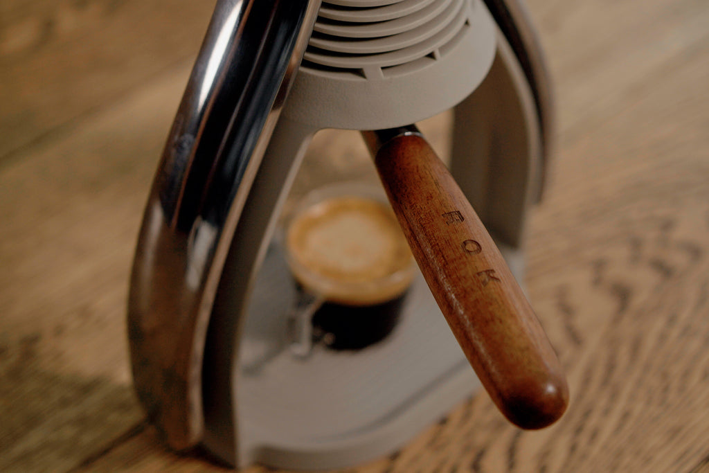 ROK Presso Smartshot — Manual Espresso Machine in Warm Grey