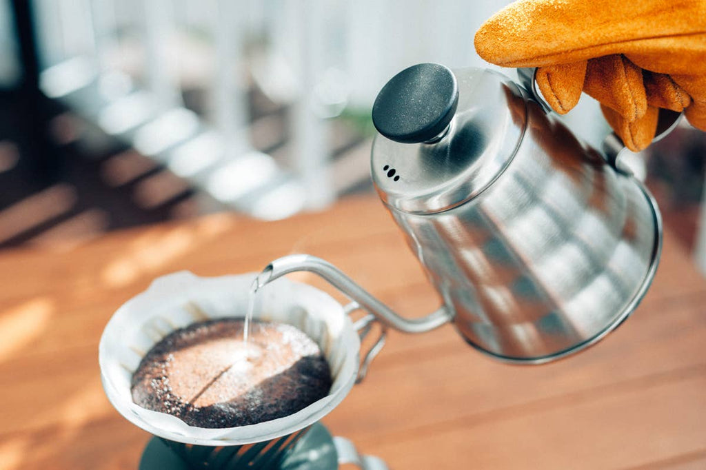 Hario - Outdoor V60 "Buono" Metal Drip Kettle - Shop Coffee Hobby