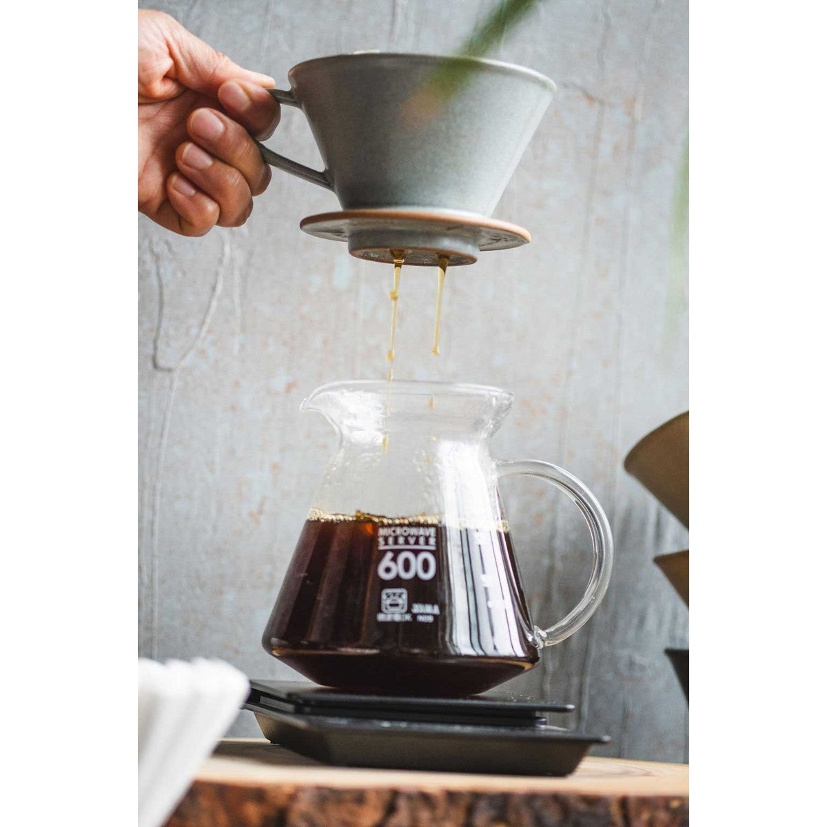 Kalita MINO 185 Ceramic Pour-Over Dripper, Sand Gray