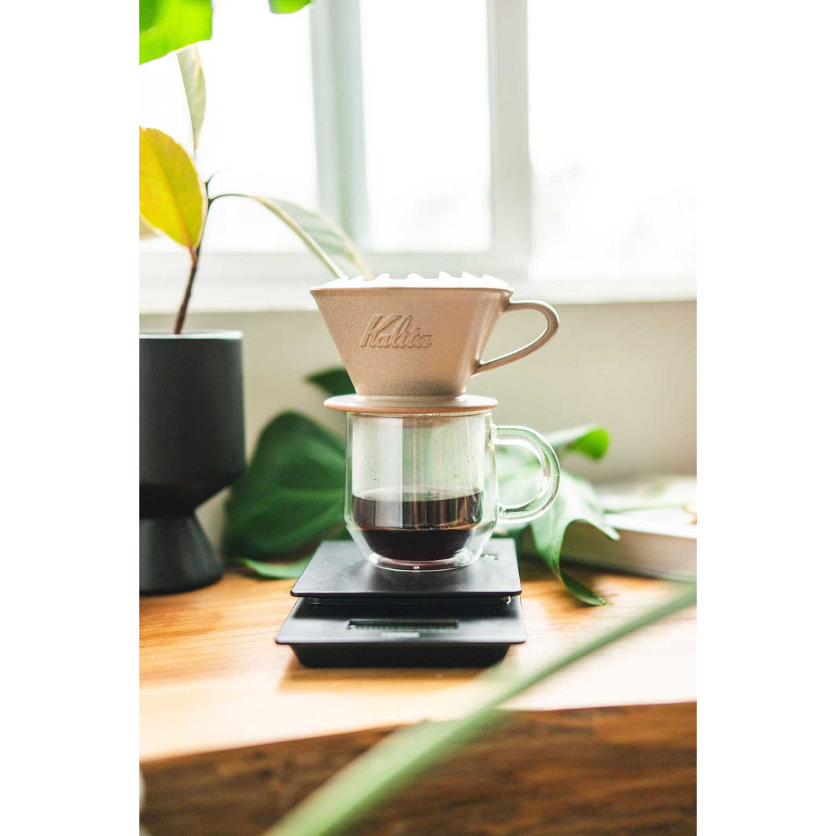 Kalita MINO 185 Ceramic Pour-Over Dripper, Sand Brown