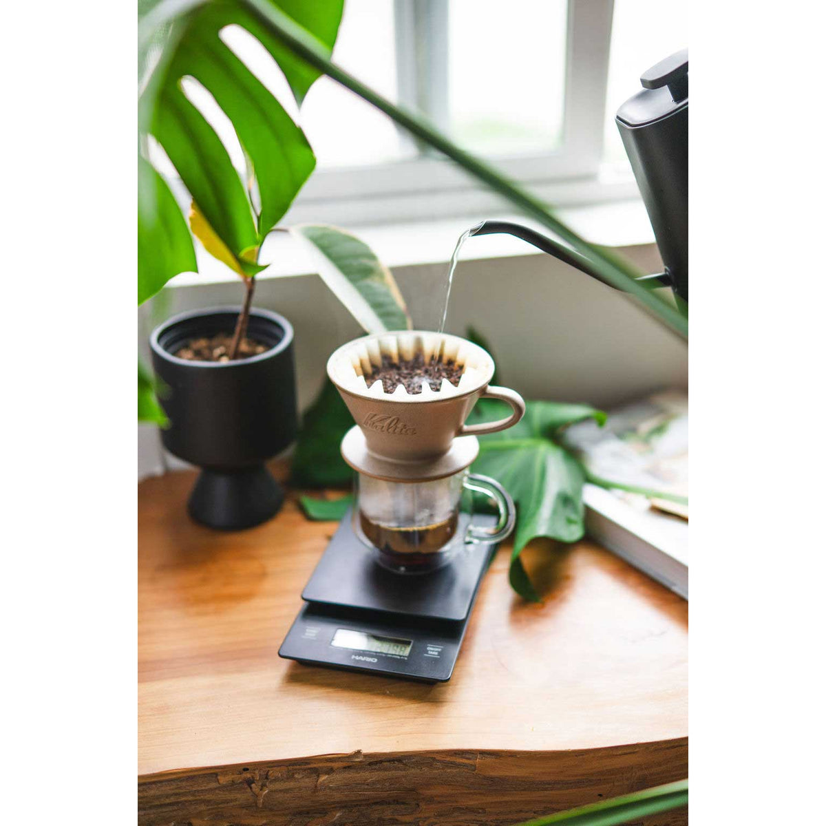 Kalita MINO 185 Ceramic Pour-Over Dripper, Sand Brown
