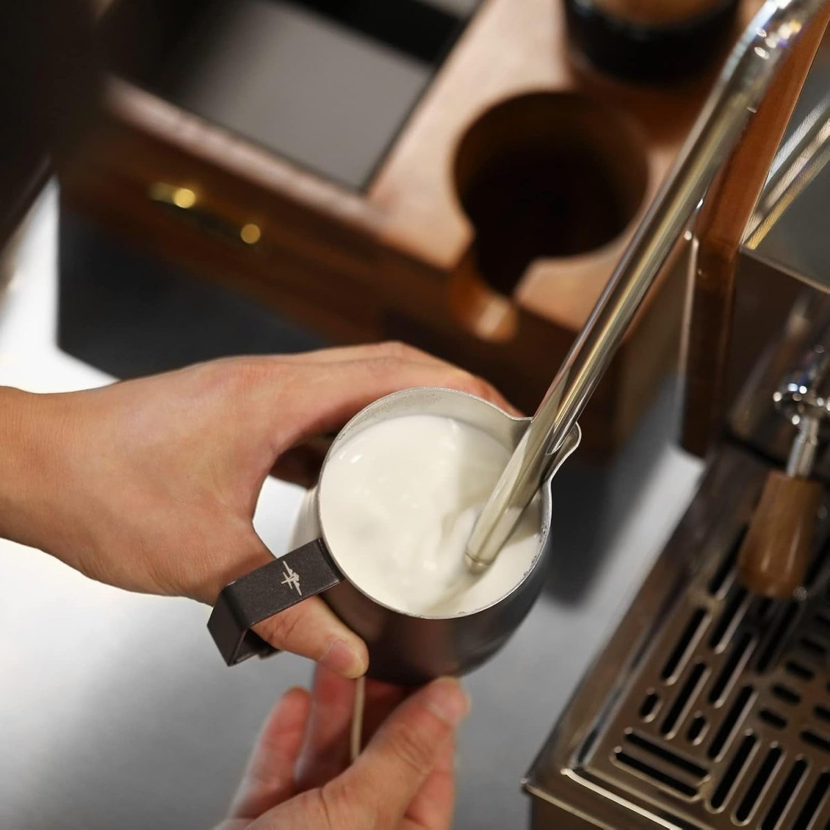 Milk Frothing Pitcher 450Ml/15.2Oz Milk Frother Cup Espresso Steaming Pitcher Stainless Steel Milk Frother Cup Barista Latte Art round Spout Milk Jug P6001S - Shop Coffee Hobby
