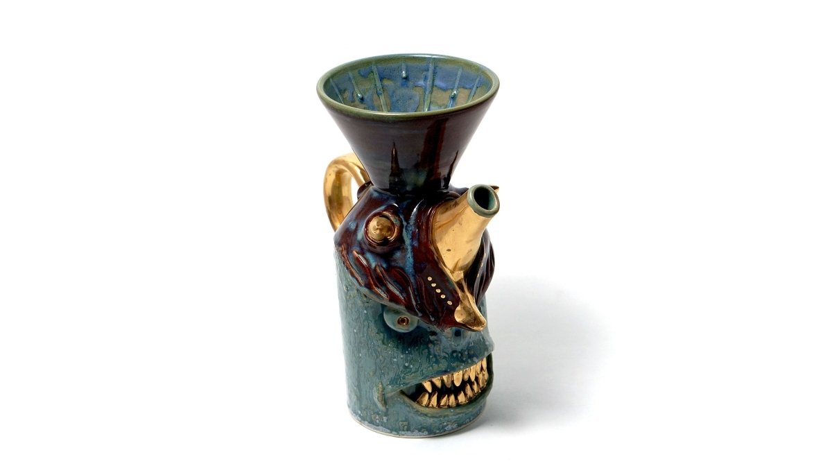 One of One Megan version ceramic vase for coffee dripper.