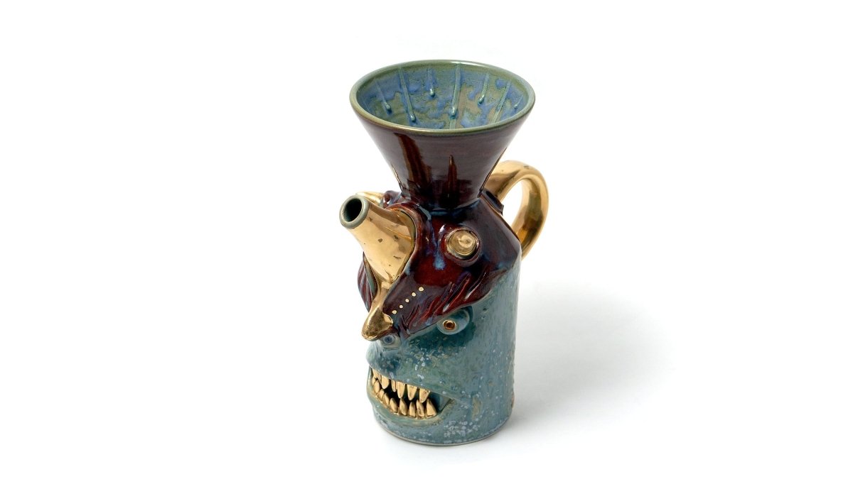 One of One Megan version ceramic vase for coffee dripper.